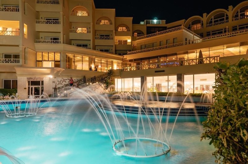 Hurghada utazás AMC Royal Hotel