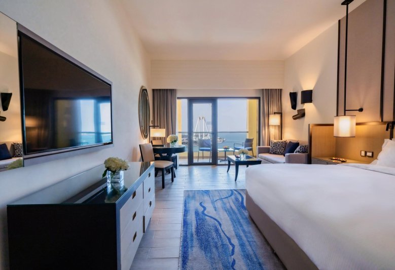 Dubai utazás Amwaj Rotana Jumeirah Beach