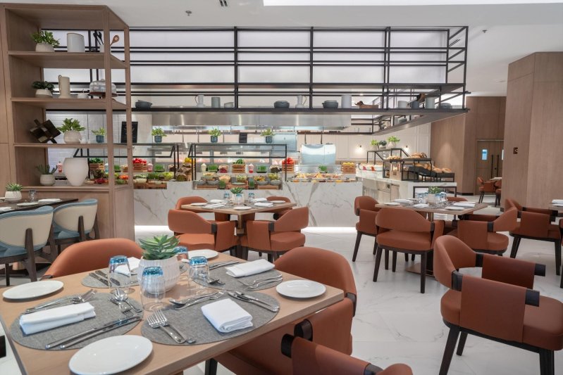 Dubai utazás Amwaj Rotana Jumeirah Beach