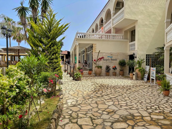 Korfu utazás Angela Beach