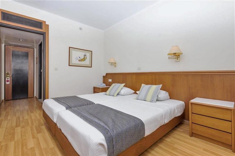 Rodosz Faliraki utazás Apollo Beach