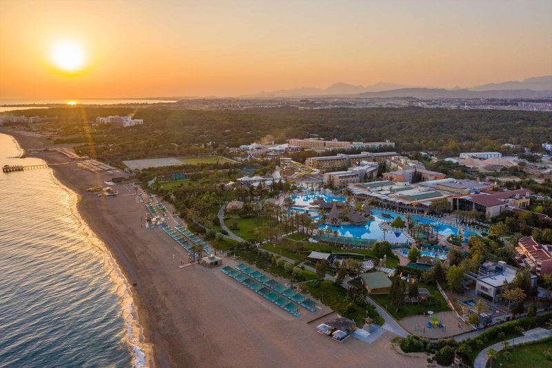 Side utazás Pegasos World