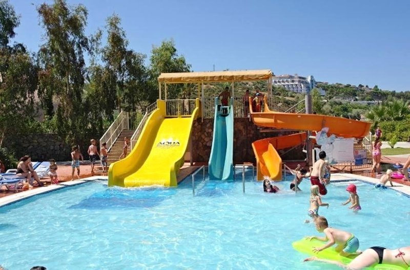 Kusadasi utazás Aqua Fantasy