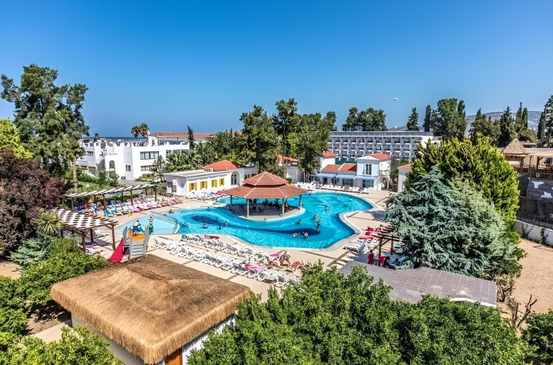 Kusadasi utazás Atlantique Holiday Club