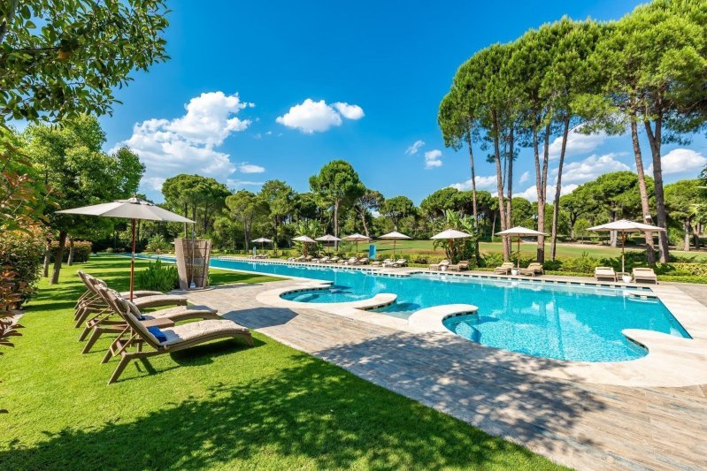 Antalya utazás Azure Villas By Cornelia Hotels