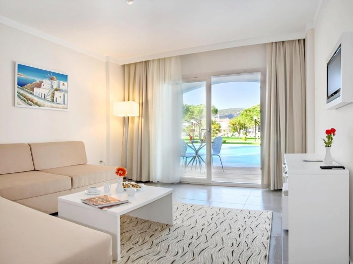 Kusadasi utazás Batihan Beach Resort