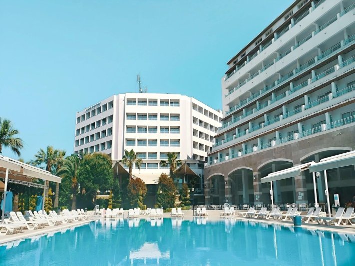 Kusadasi utazás Batihan Beach Resort