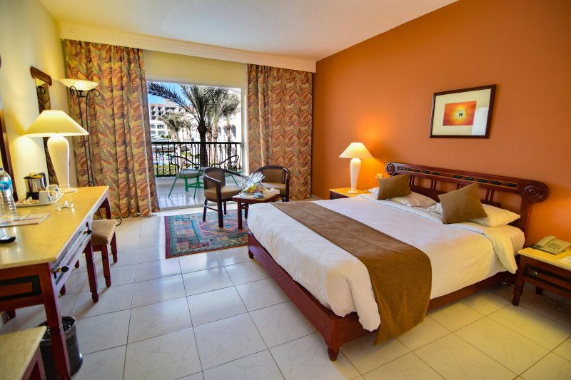 Hurghada utazás Bel Air Azur Resort