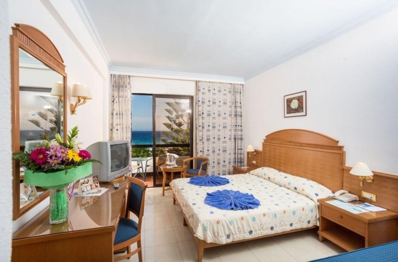 Rodosz Ialyssos utazás D Andrea Mare Beach