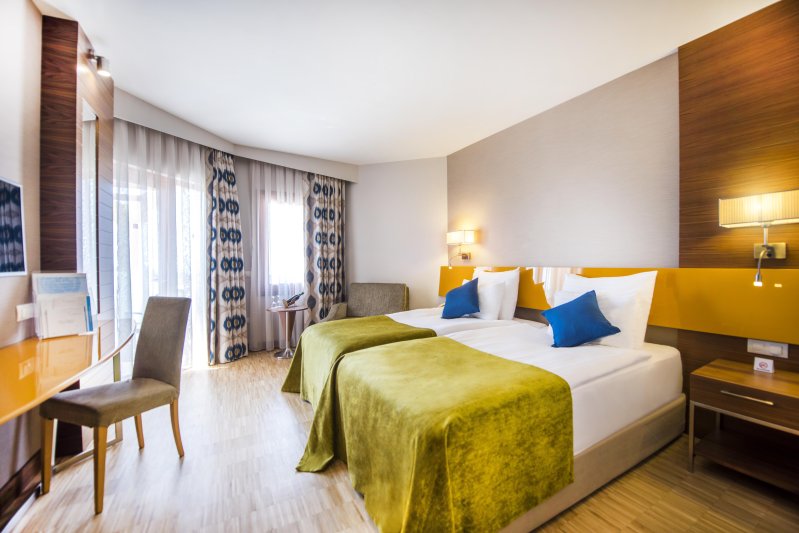 Side utazás Blue Waters Club