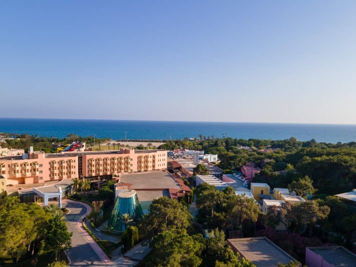 Side utazás Blue Waters Club