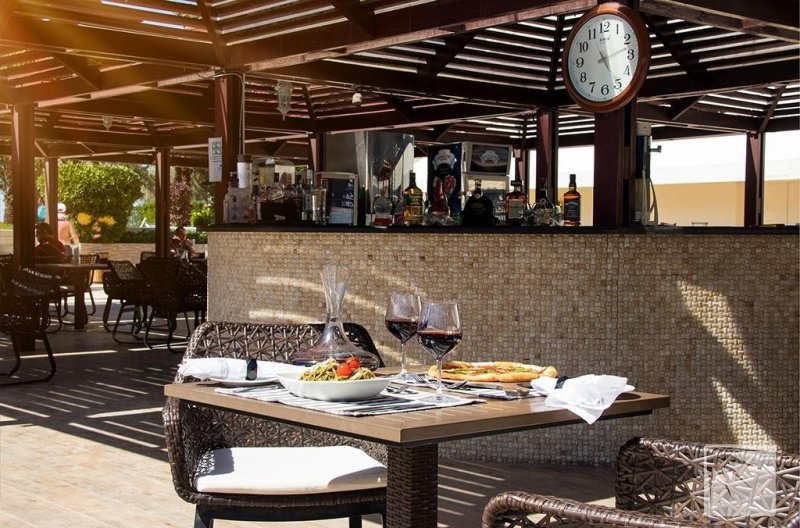 Ras Al Khaimah utazás BM Beach Hotel