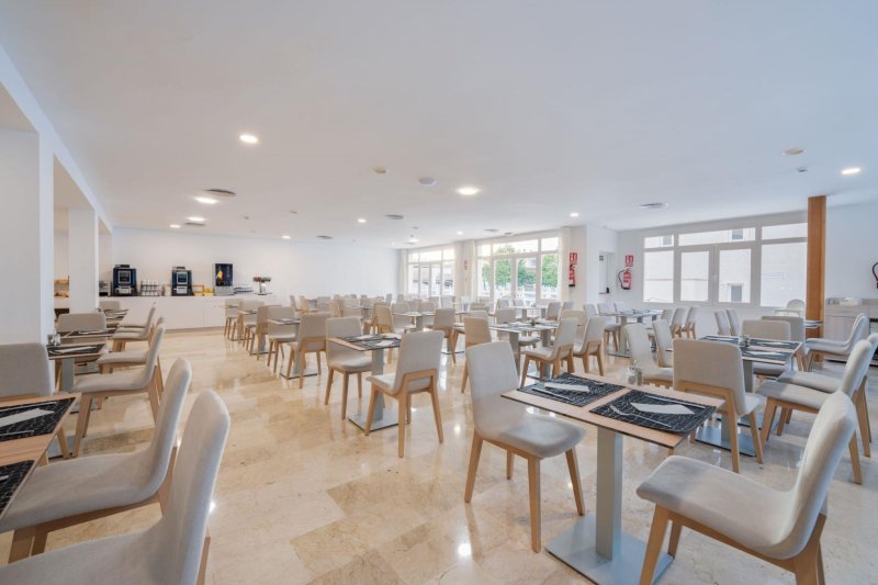 Mallorca utazás Caprice Isabel Aparthotel