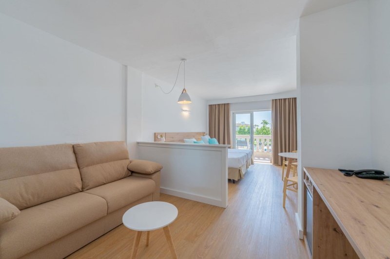 Mallorca utazás Caprice Isabel Aparthotel