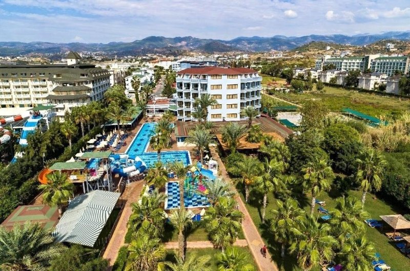 Alanya utazás Caretta Beach