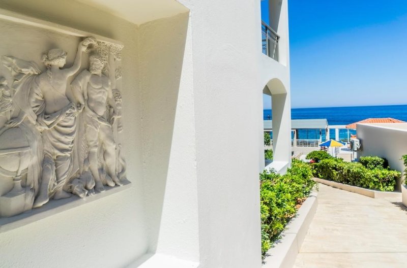 Kelet-Kréta utazás Castello Village Resort