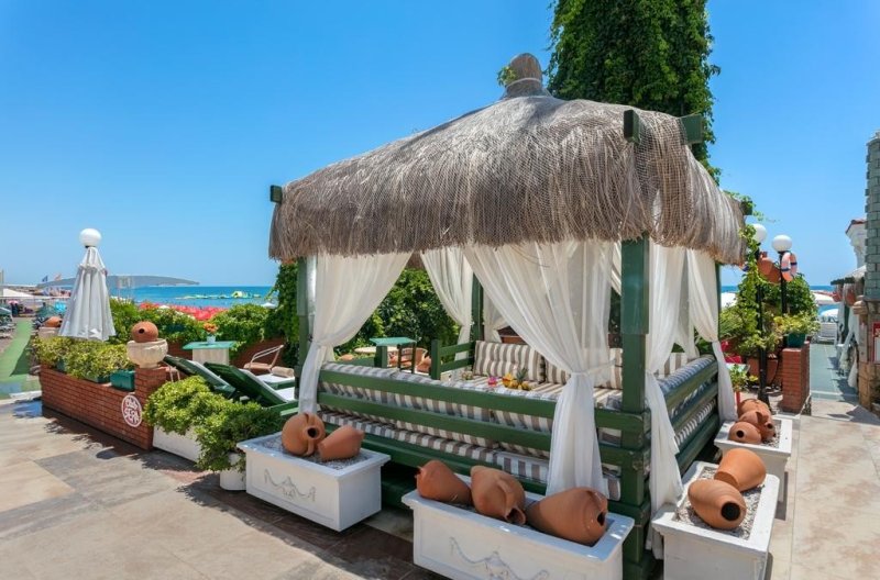 Antalya utazás Club Hotel Sera