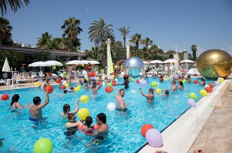 Antalya utazás Club Hotel Sera