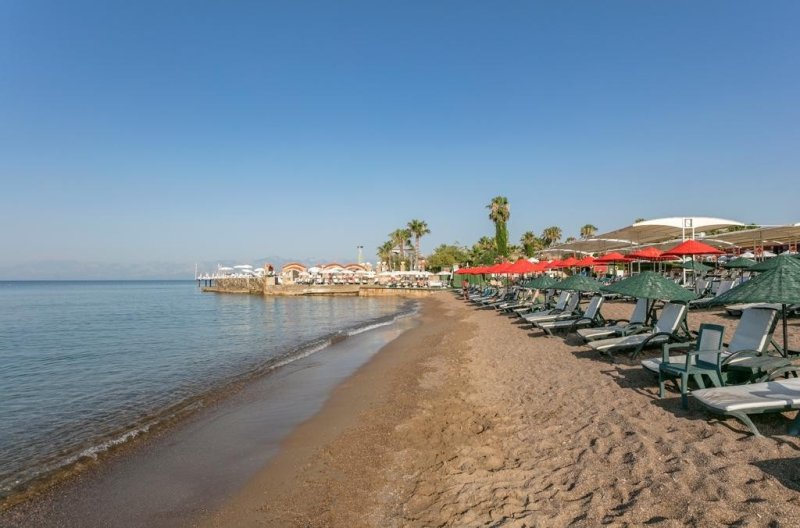 Antalya utazás Club Hotel Sera