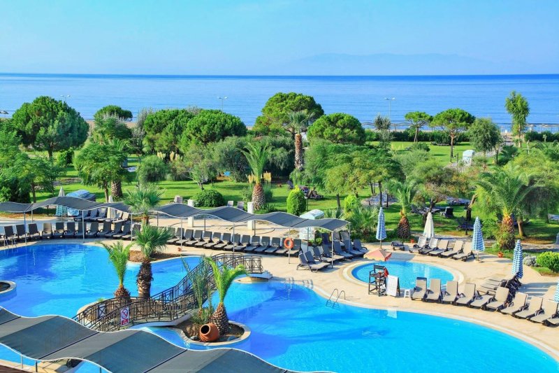 Kusadasi utazás Club Yali Resort