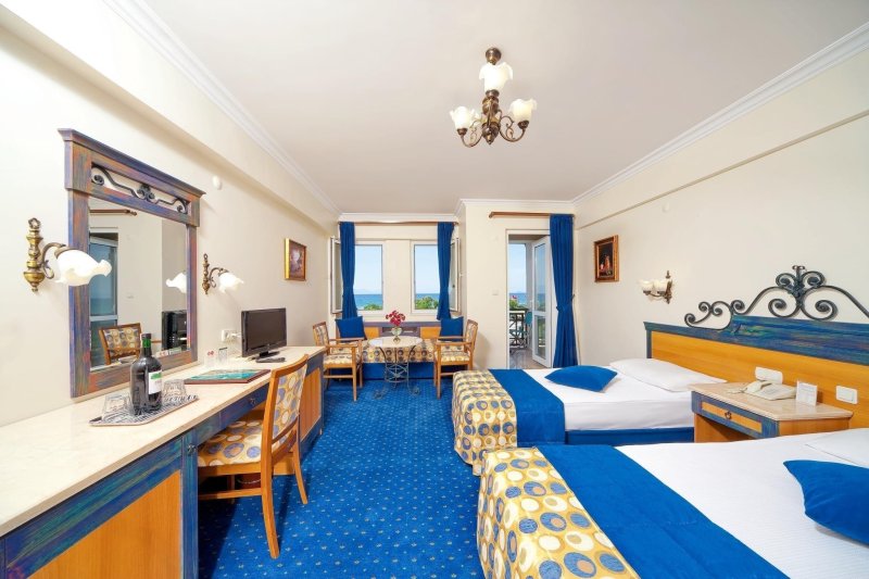 Kusadasi utazás Club Yali Resort