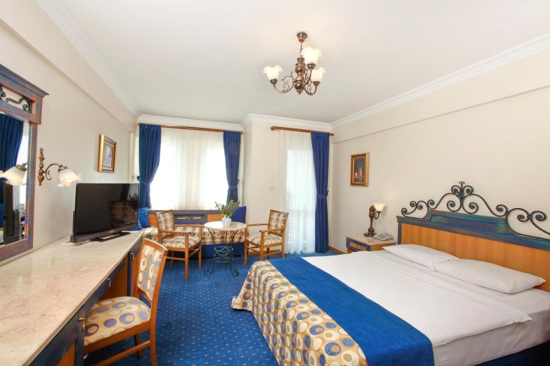 Kusadasi utazás Club Yali Resort