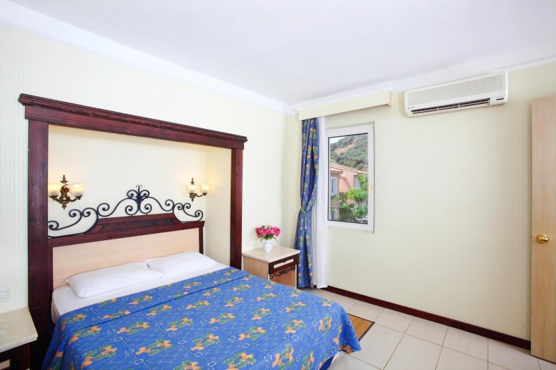 Kusadasi utazás Club Yali Resort