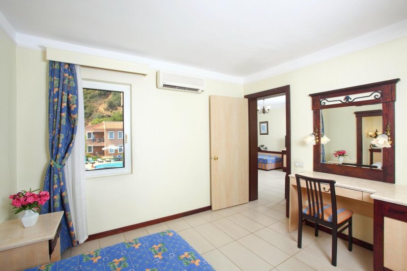 Kusadasi utazás Club Yali Resort