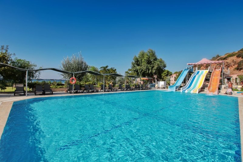 Kusadasi utazás Club Yali Resort