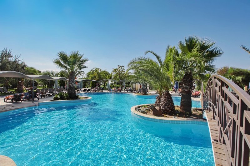 Kusadasi utazás Club Yali Resort