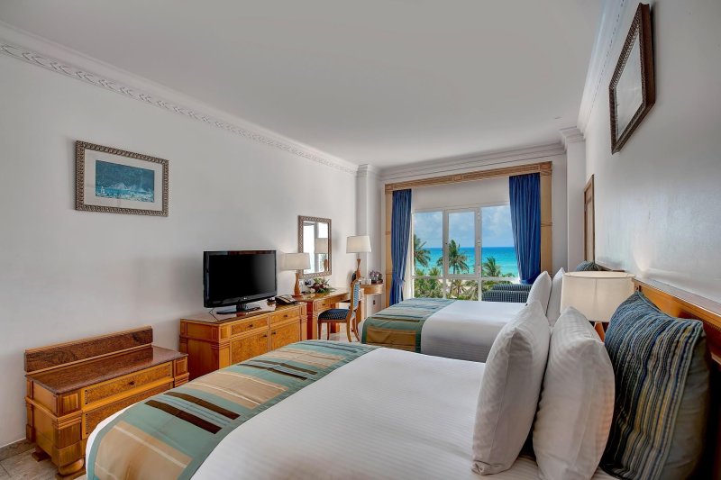 Szalála utazás Crowne Plaza Resort Salalah