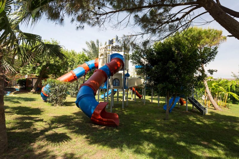 Side utazás Defne Garden