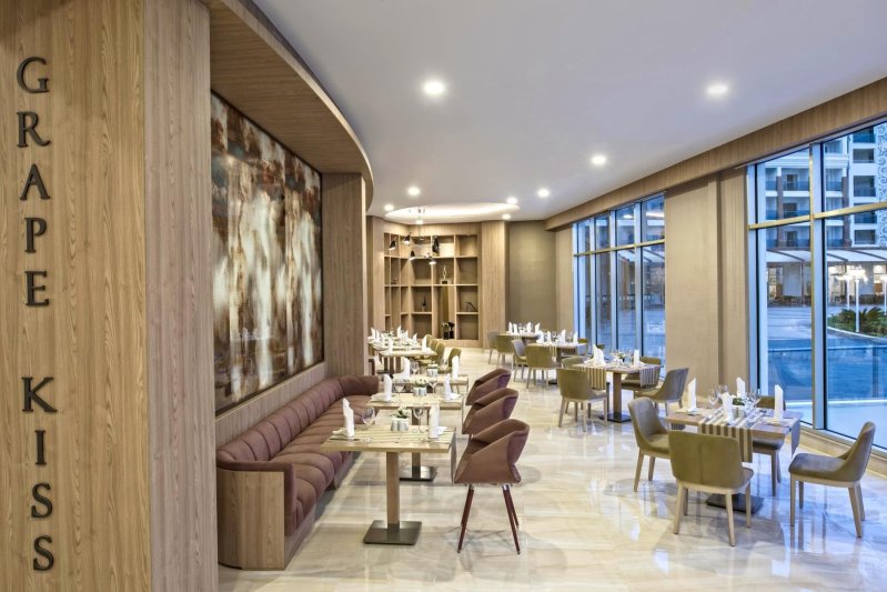 Antalya utazás Delphin Be Grand (ex: Botanik Lares)