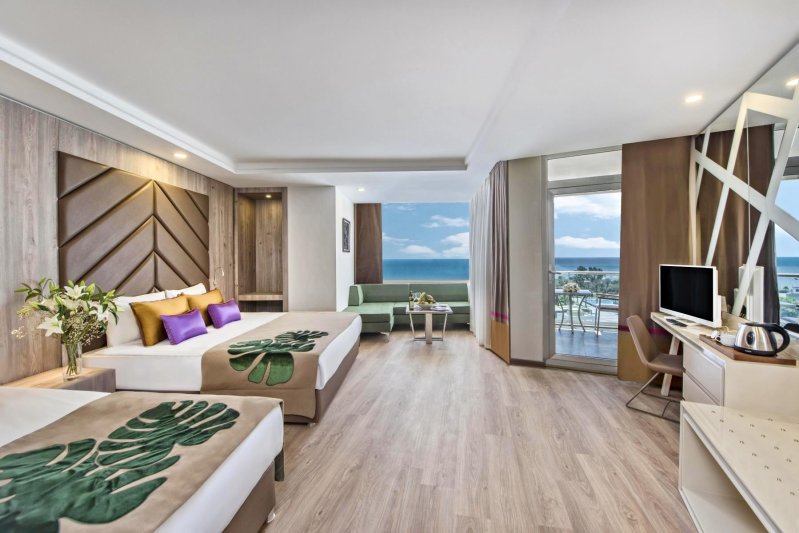 Antalya utazás Delphin Be Grand (ex: Botanik Lares)