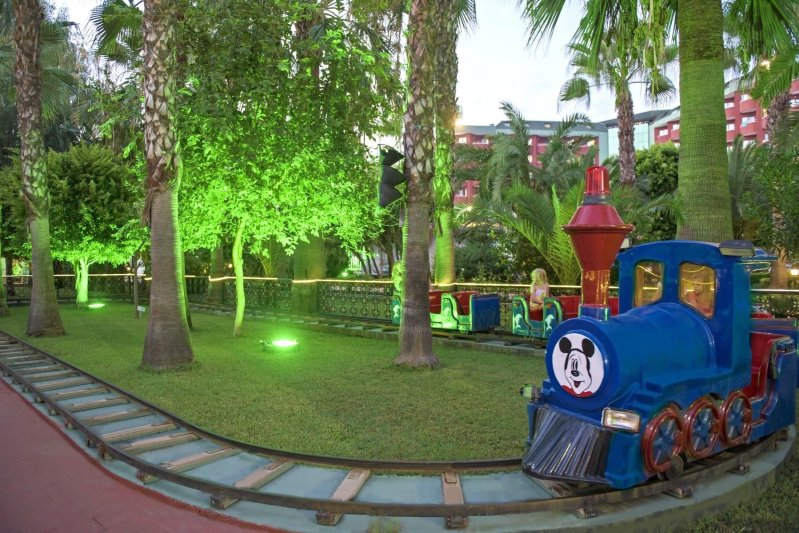 Alanya utazás Delphin Deluxe