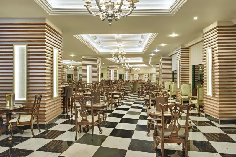 Alanya utazás Delphin Deluxe