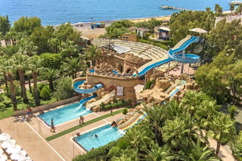 Alanya utazás Delphin Deluxe
