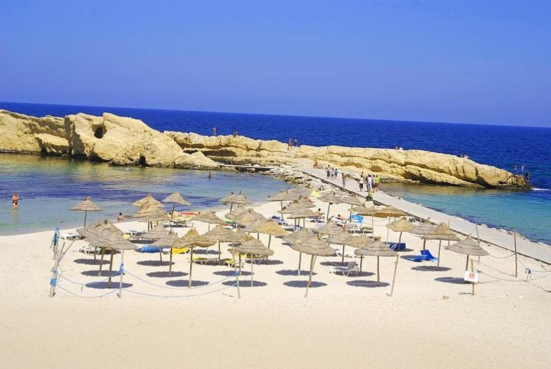 Monastir utazás Delphin Habib