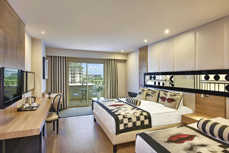 Antalya utazás Delphin Imperial