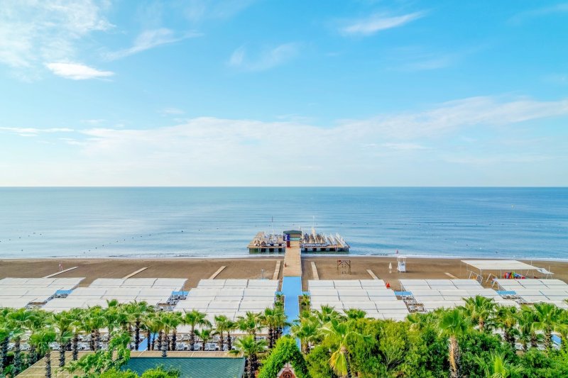 Antalya utazás Delphin Palace