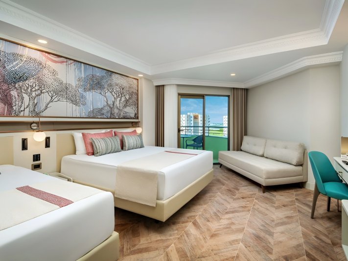 Antalya utazás Delphin Palace