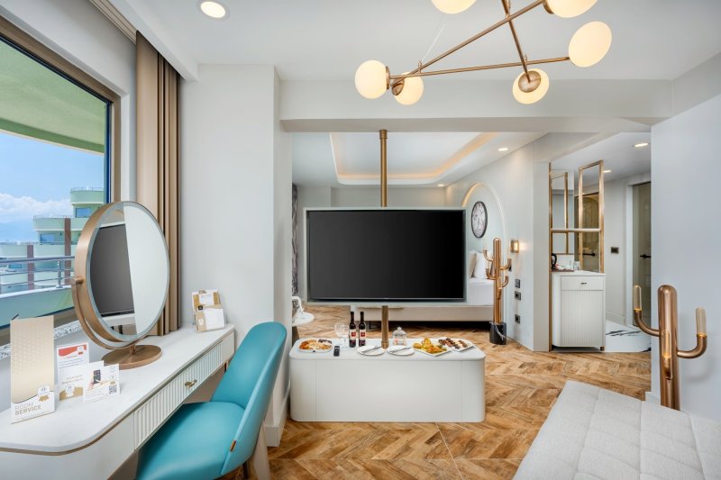 Antalya utazás Delphin Palace