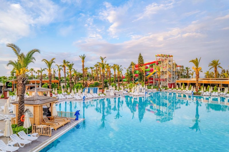 Antalya utazás Delphin Palace