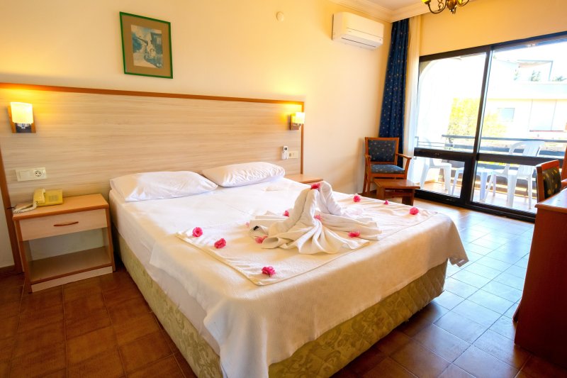 Kusadasi utazás Dogan Paradise Beach