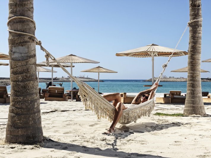 Szalála utazás Fanar Hotel & Residences