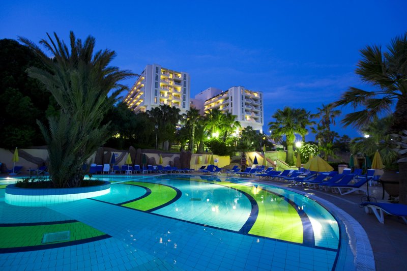 Kusadasi utazás Fantasia Hotel Deluxe