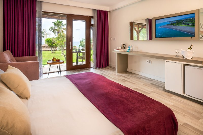 Antalya utazás Flora Garden Beach