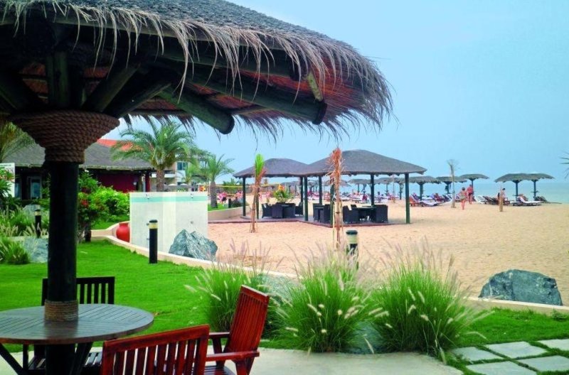 Fujairah utazás Fujairah Rotana Resort & Spa