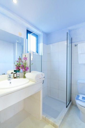 Kréta Malia utazás Golden Bay Hotel 