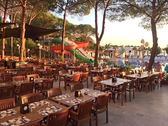 Kusadasi utazás Grand Efe